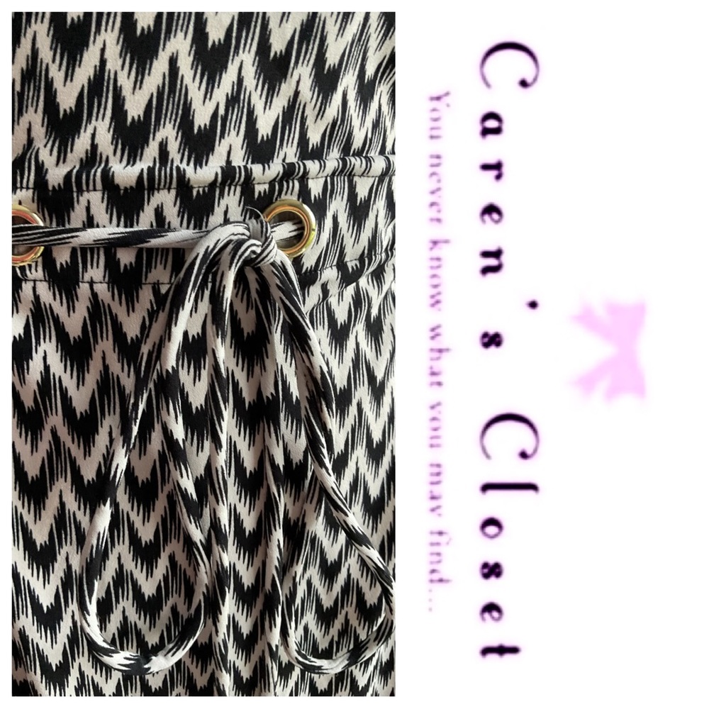 Calvin Klein Black & White Chevron Print Butterfly Sleeve Dress / Tunic. - Picture 3 of 6